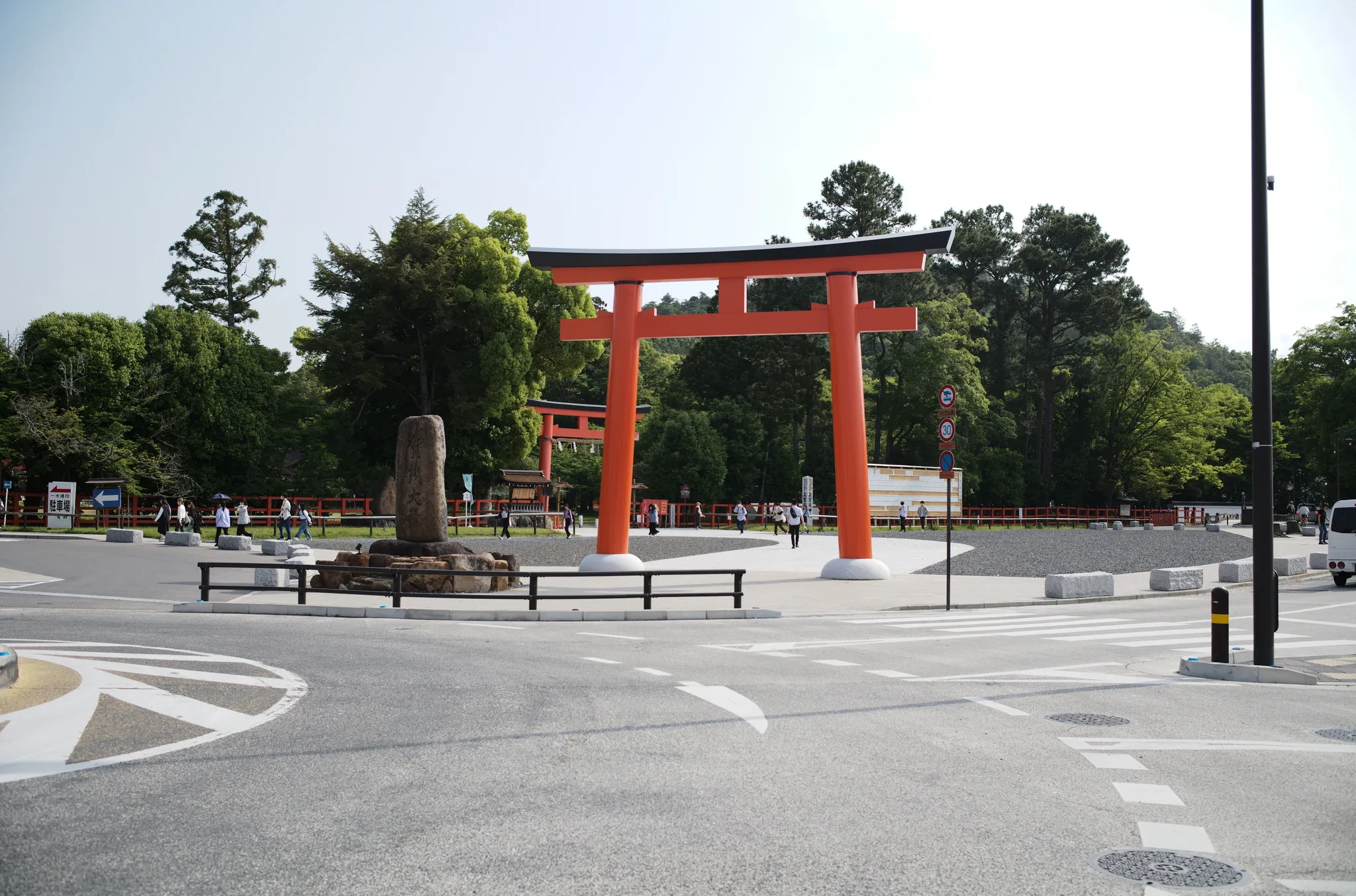 L1004537